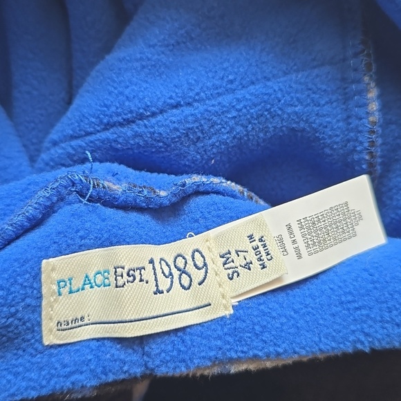 Winter Kids Hat & Glove Lot - 4 Piece Batman, Football, Mohawk Styles Size 4/7 - Picture 8 of 9